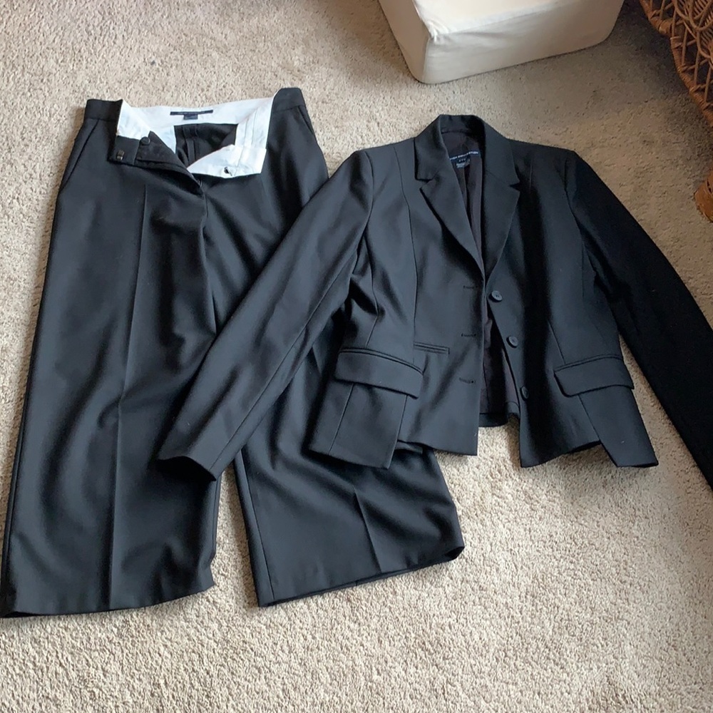 Like new French Connection suit